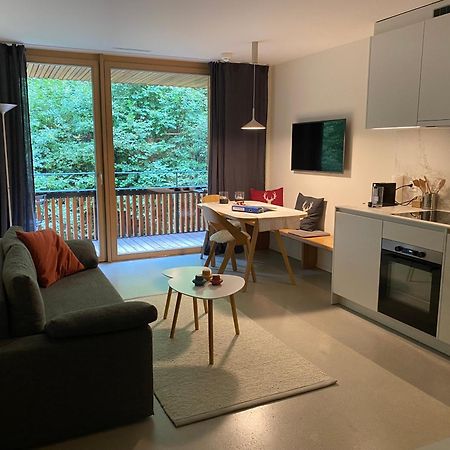 Stilvolle Ferienwohnung Direkt An Der Skipiste Flims Exterior photo